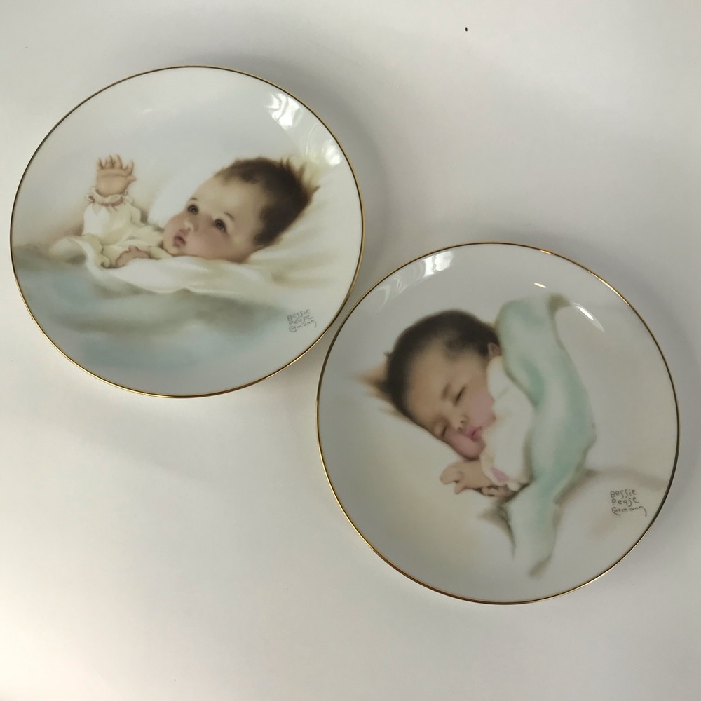 Lot of 2 Hamilton Collection Plates Awakening Bit